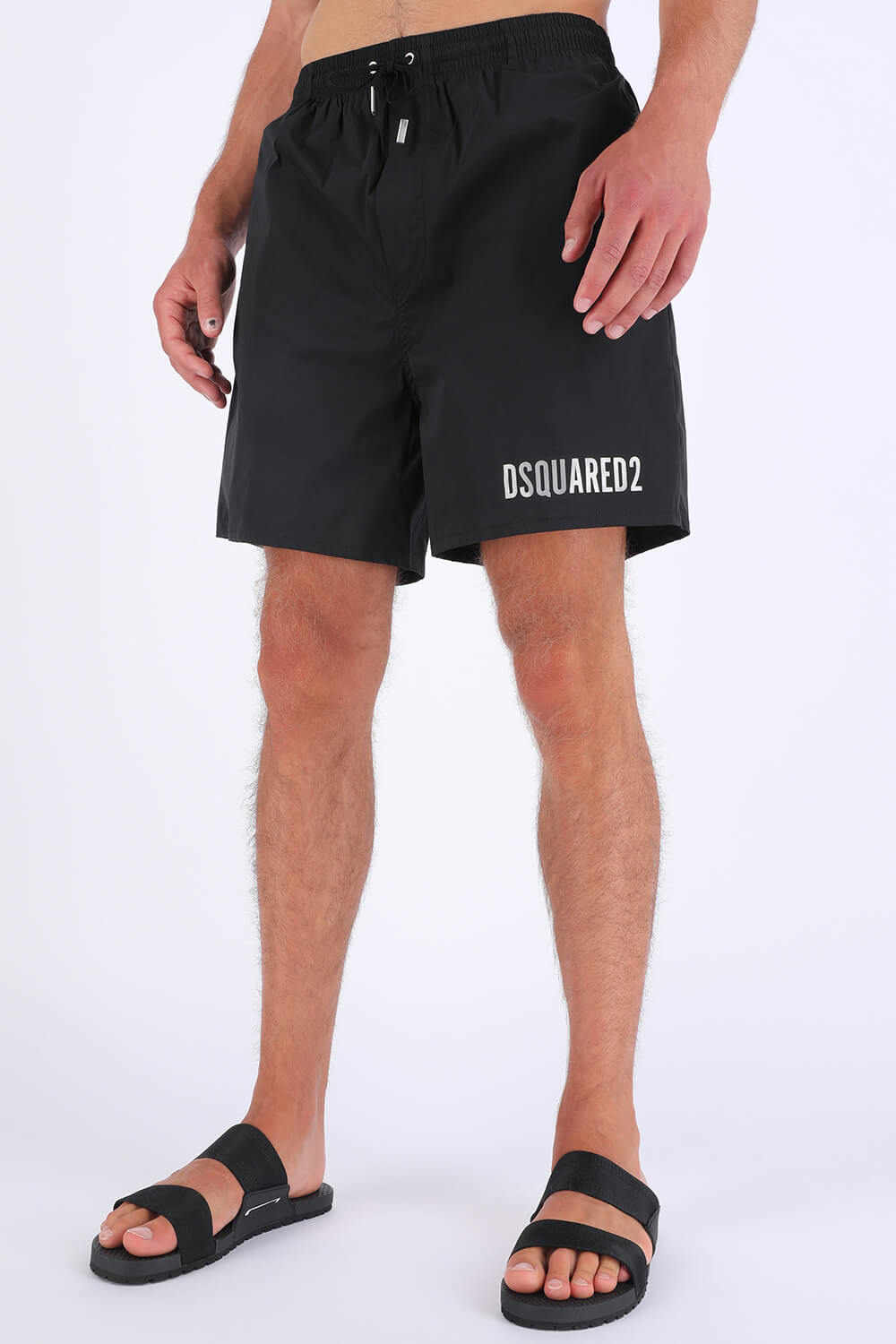 תמונת כל הלוק של DSQUARED Slide Sandals in Black